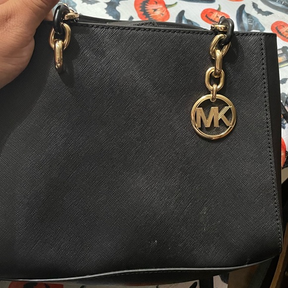 Michael Kors purse - Picture 2 of 5